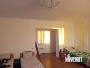 Дом 4м&sup2;, 2-этажный, на длительный срок, 