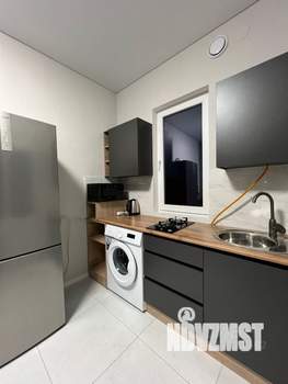 Дом 60м², 2-этажный, на длительный срок, 