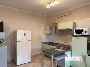 Таунхаус 278м², 3-этажный, на длительный срок, 
