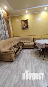 Дом 180м², 2-этажный, на длительный срок, 