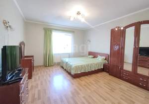 Дом 140м², 2-этажный, на длительный срок, 