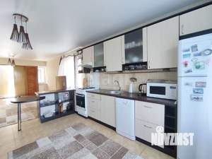 Дом 140м², 2-этажный, на длительный срок, 