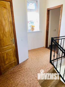 Дом 200м², 2-этажный, на длительный срок, 