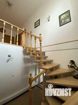 Дом 250м², 2-этажный, на длительный срок, 