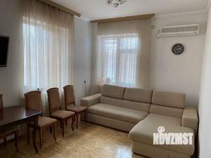 Дом 250м², 2-этажный, на длительный срок, 