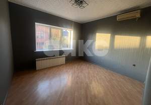 Дом 260м², 3-этажный, на длительный срок, 