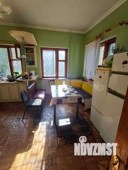 Дом 320м&sup2;, 3-этажный, на длительный срок, 