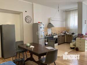 Дом 530м², 2-этажный, на длительный срок, 