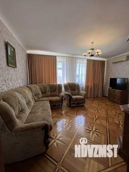 Дом 210м&sup2;, 2-этажный, на длительный срок, 