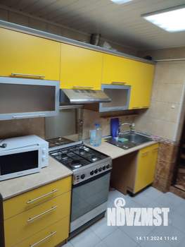 Дом 90м&sup2;, 2-этажный, на длительный срок, 