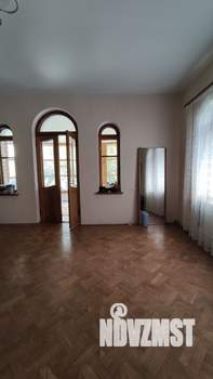 Дом 180м², 2-этажный, на длительный срок, 