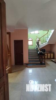Дом 180м², 2-этажный, на длительный срок, 