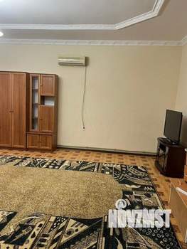 Дом 200м², 2-этажный, на длительный срок, 