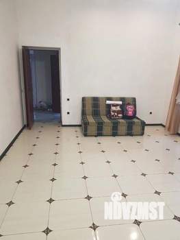 Дом 100м&sup2;, 3-этажный, на длительный срок, 