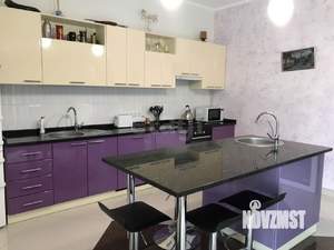 Дом 160м², 2-этажный, на длительный срок, 