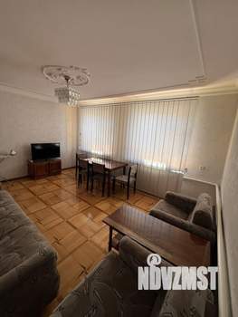 Дом 210м&sup2;, 2-этажный, на длительный срок, 