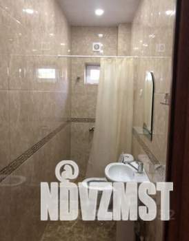 Дом 200м&sup2;, 2-этажный, на длительный срок, 