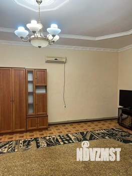 Дом 200м², 2-этажный, на длительный срок, 