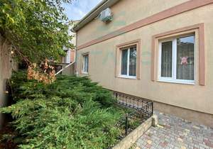 Дом 253м&sup2;, 2-этажный, на длительный срок, 