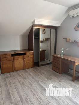 Дом 230м², 2-этажный, на длительный срок, 