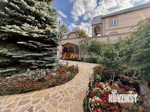 Дом 405м&sup2;, 3-этажный, участок 32 сот.  