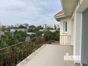 Дом 600м&sup2;, 4-этажный, участок 5 сот.  