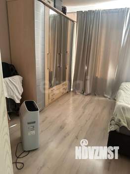 Дом 92м&sup2;, 2-этажный, участок 1 сот.  