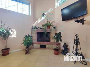 Дом 169м&sup2;, 2-этажный, участок 5 сот.  