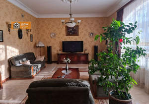 Дом 400м&sup2;, 3-этажный, участок 6 сот.  