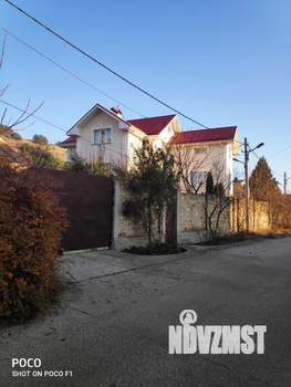 Коттедж 352м², 3-этажный, участок 10 сот.  