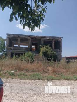 Дом 585м&sup2;, 3-этажный, участок 585 сот.  