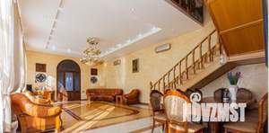 Дом 400м&sup2;, 2-этажный, участок 6 сот.  