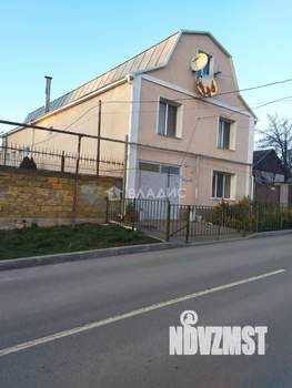 Дом 332м&sup2;, 2-этажный, участок 4 сот.  