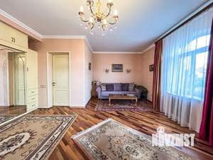 Дом 288м&sup2;, 2-этажный, участок 6 сот.  