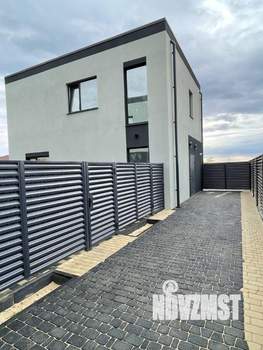 Дом 115м&sup2;, 2-этажный, участок 3 сот.  