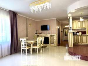 Дом 151м&sup2;, 2-этажный, участок 2 сот.  