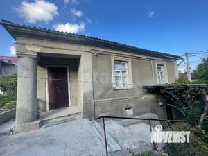 Дом 102м&sup2;, 2-этажный, участок 6 сот.  