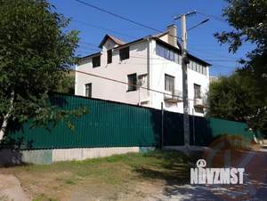 Дом 450м², 3-этажный, участок 8 сот.  