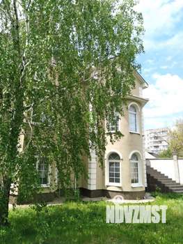 Дом 470м², 3-этажный, участок 9 сот.  