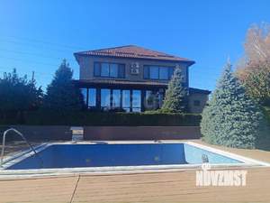 Дом 222м&sup2;, 2-этажный, участок 10 сот.  