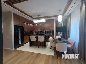 Дом 222м&sup2;, 2-этажный, участок 10 сот.  