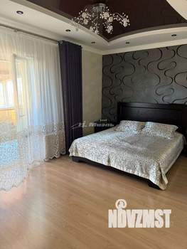 Дом 240м&sup2;, 2-этажный, участок 6 сот.  