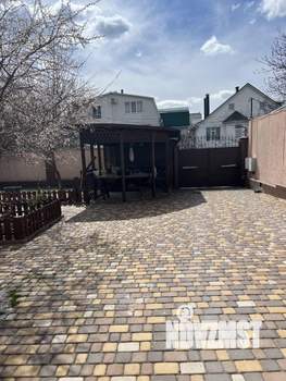 Дом 548м&sup2;, 4-этажный, участок 6 сот.  