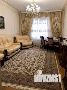 Дом 150м², 2-этажный, участок 6 сот.  