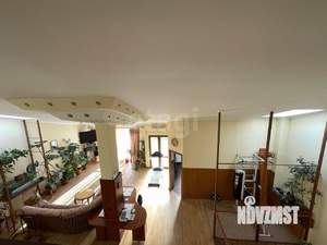 Дом 354м², 3-этажный, участок 4 сот.  