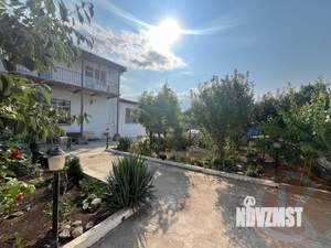 Дом 245м&sup2;, 2-этажный, участок 6 сот.  