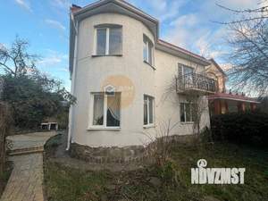 Дом 195м², 2-этажный, участок 5 сот.  