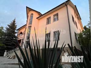 Дом 581м&sup2;, 4-этажный, участок 4 сот.  