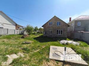 Дом 138м&sup2;, 2-этажный, участок 6 сот.  