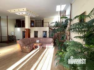 Дом 354м², 3-этажный, участок 4 сот.  